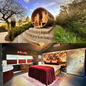 Wellness Tuin - Luxe Wellness Suite met Jacuzzi en Openhaard in Romantische stijl